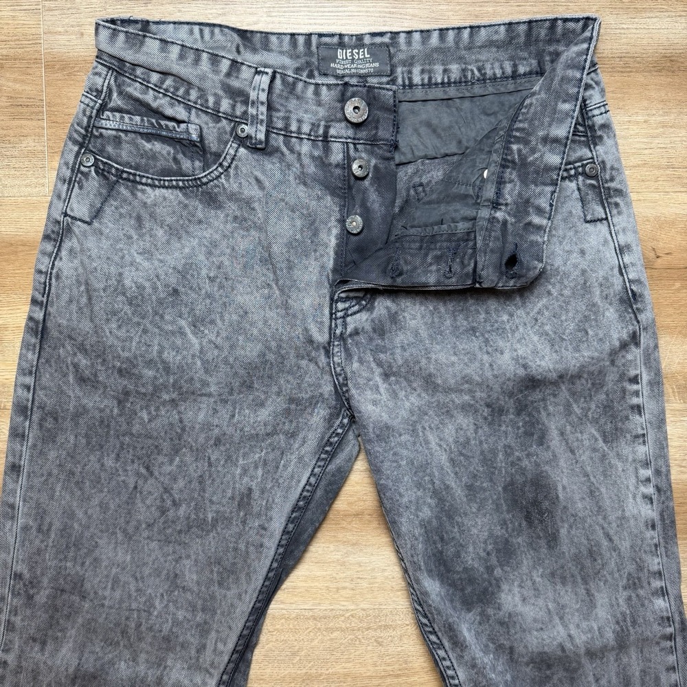 Diesel Jeans Men 32x32 Gray Straight Leg Acid Wash Denim Grunge Punk Vintage Y2K - Picture 2 of 10